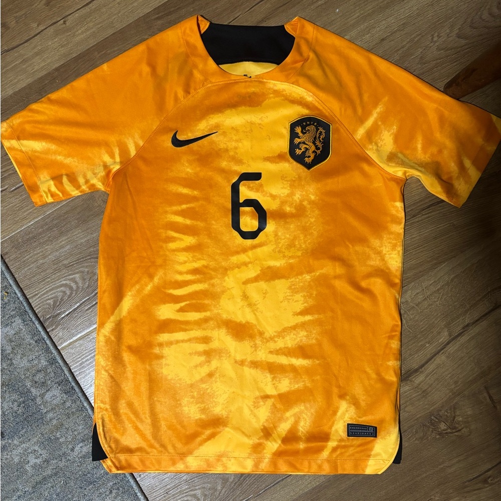 Nike 2022-2023 Holland Home Football Soccer T-Shirt Jersey Orange